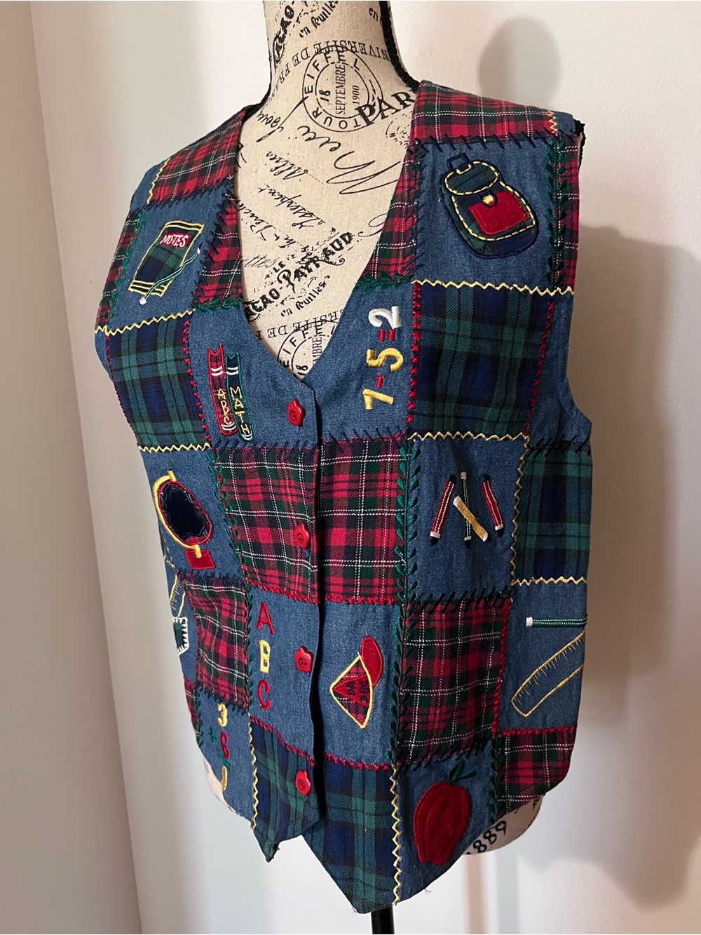 Vintage TanTrum Blues Plaid Embroidered Teacher Vest M Art 90s Novelty - Picture 2 of 12